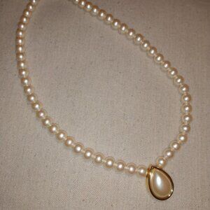 Monet: Vintage faux pearl necklace with teardrop pendant.